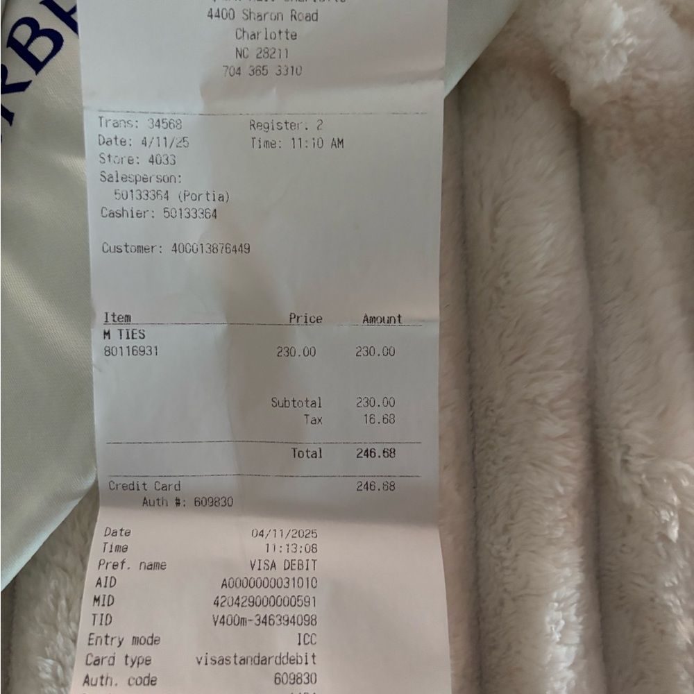 Burberry Elegant Tie with Subtle Pattern NWT - image 2